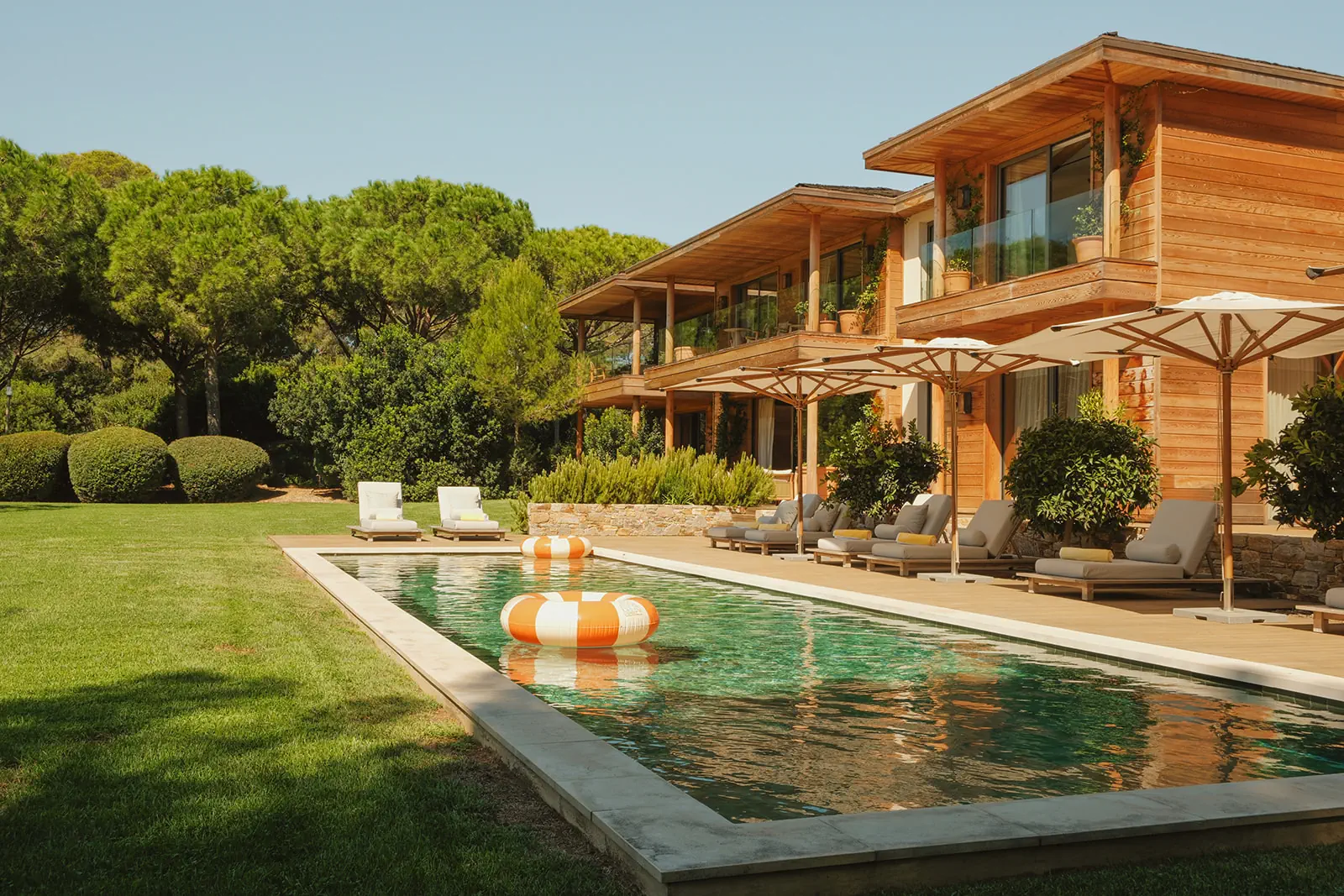 lilyofthevalley-chalet