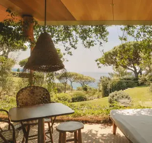 lilyofthevalley hotel image