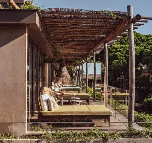 lilyofthevalley hotel image